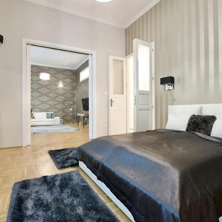 Premium Apartment By Hi5 - Lendvay Palace บูดาเปสต์ ภายนอก รูปภาพ