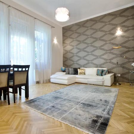 Premium Apartment By Hi5 - Lendvay Palace บูดาเปสต์ ภายนอก รูปภาพ