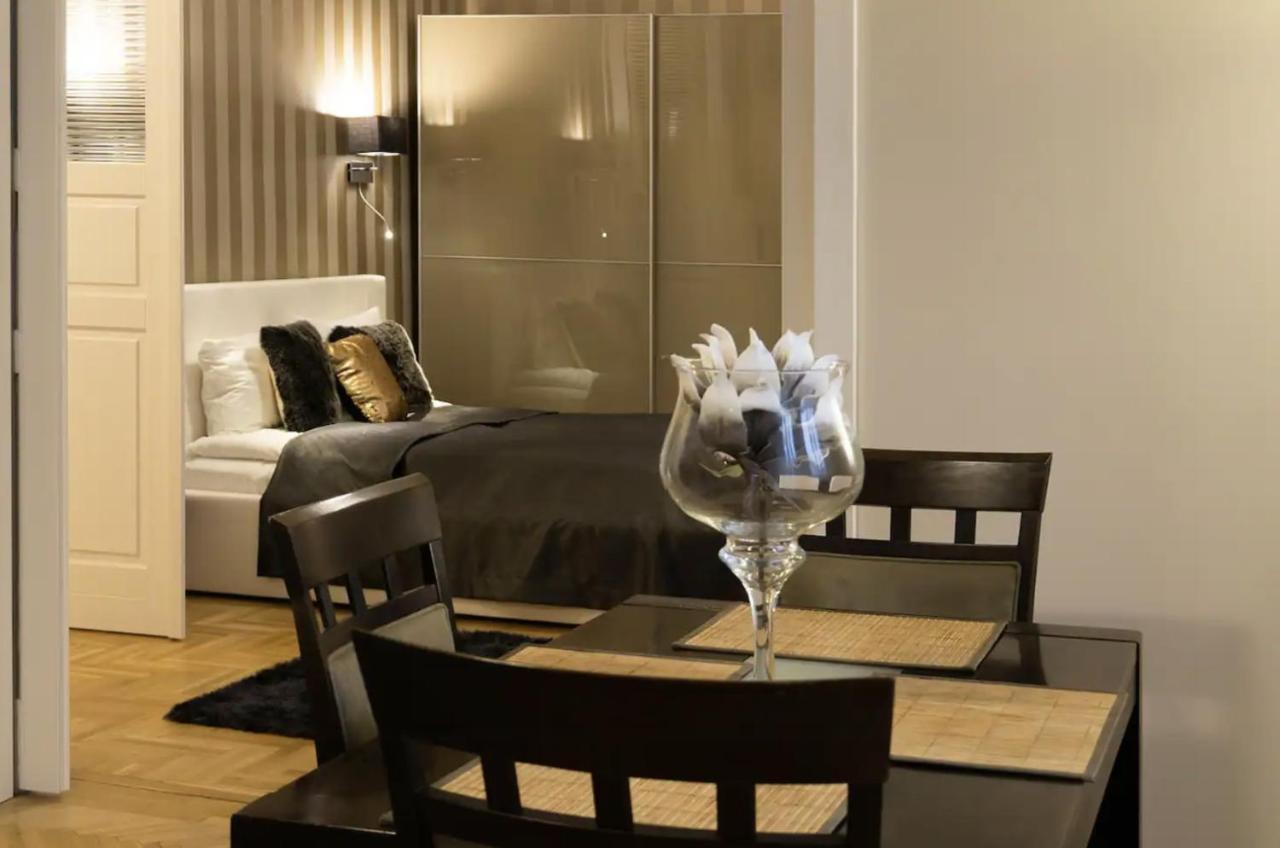 Premium Apartment By Hi5 - Lendvay Palace บูดาเปสต์ ภายนอก รูปภาพ