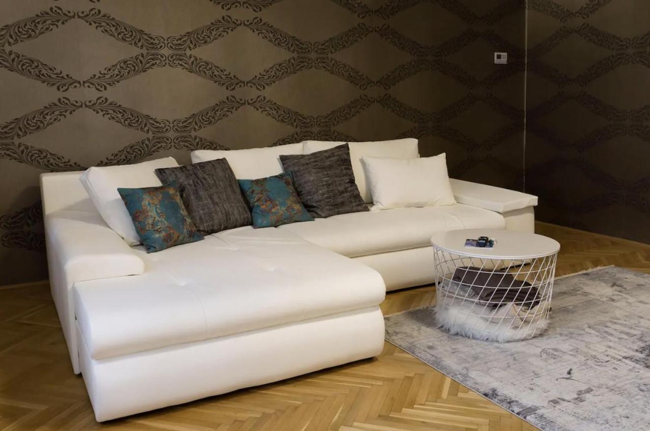 Premium Apartment By Hi5 - Lendvay Palace บูดาเปสต์ ภายนอก รูปภาพ