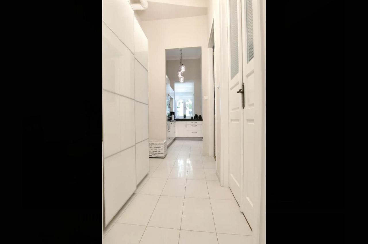 Premium Apartment By Hi5 - Lendvay Palace บูดาเปสต์ ภายนอก รูปภาพ
